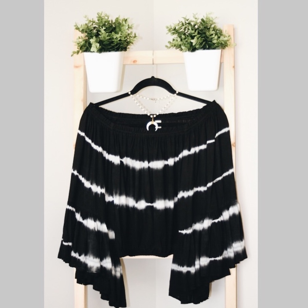 Off the shoulder tye-dye crop top
